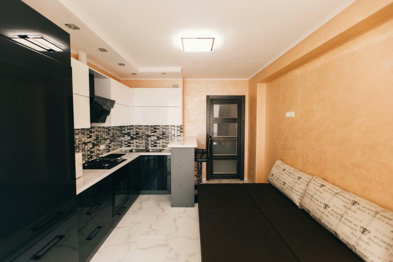Oazis Apartments Черновцы Экстерьер фото